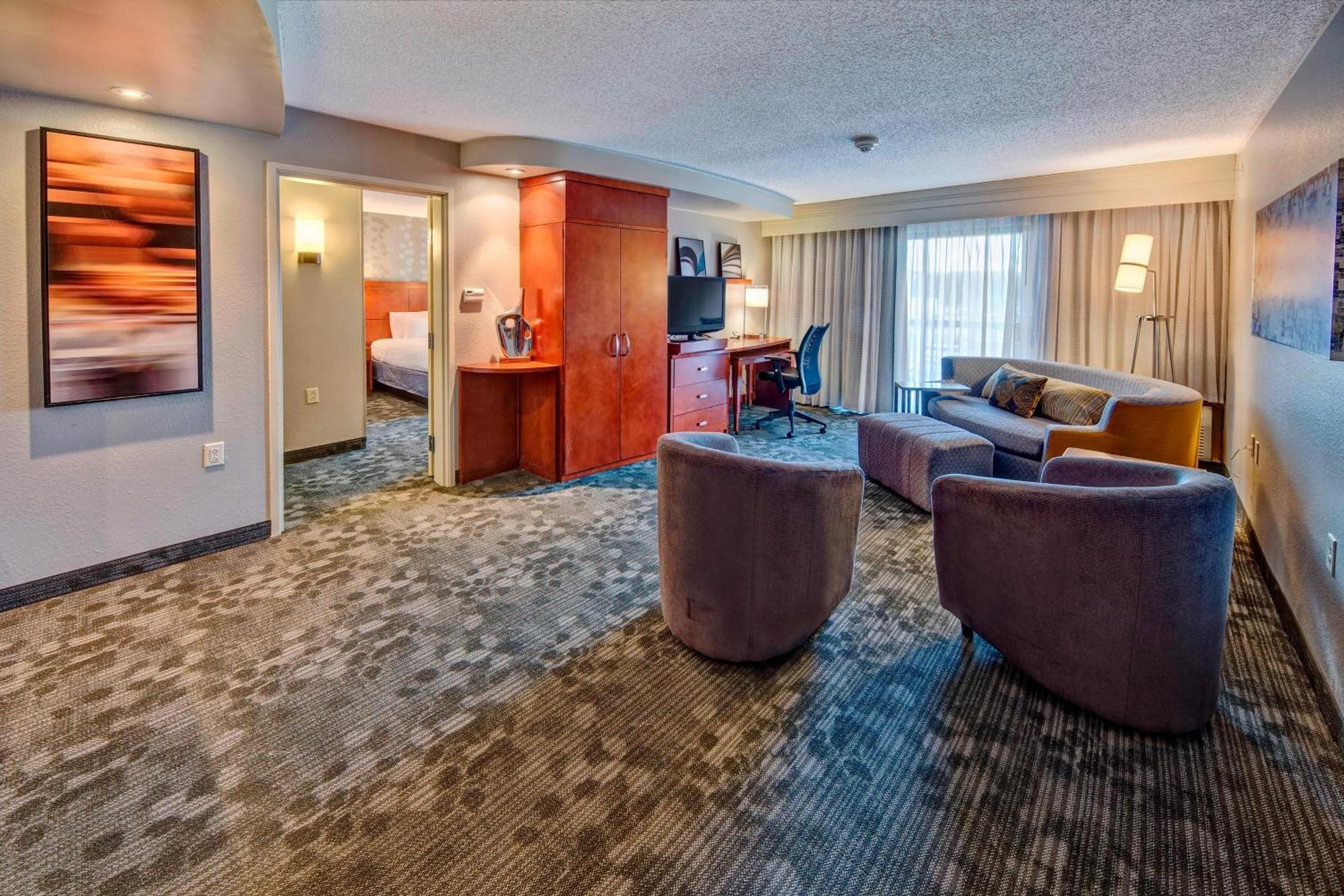 Courtyard By Marriott Alexandria Hotel Kültér fotó